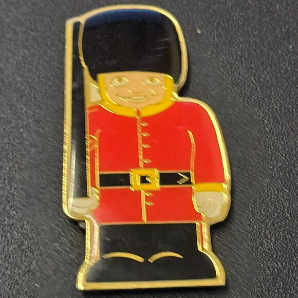 London British Royal Guard & Bus Souvenir Magnets By Sampson Souvenirs - Picture 3 of 8